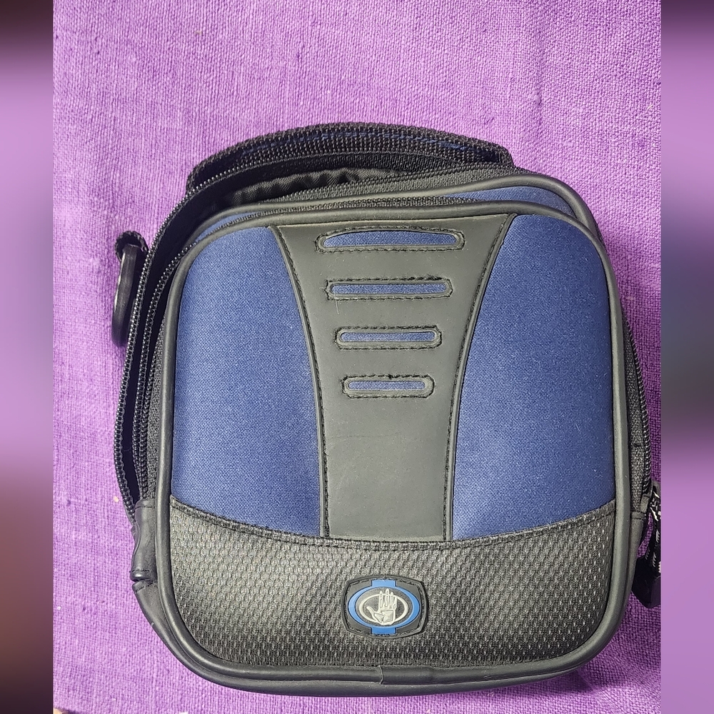 Vtg Bodyglove BODY GLOVE CD, DVD, GAME Holder Navy & Black EXCELLENT CONDITION!